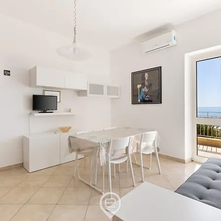 Estay - Is Feminas 25 - On The Bari Sardo