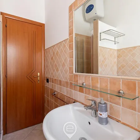 Estay - Is Feminas 25 - On The شقة *